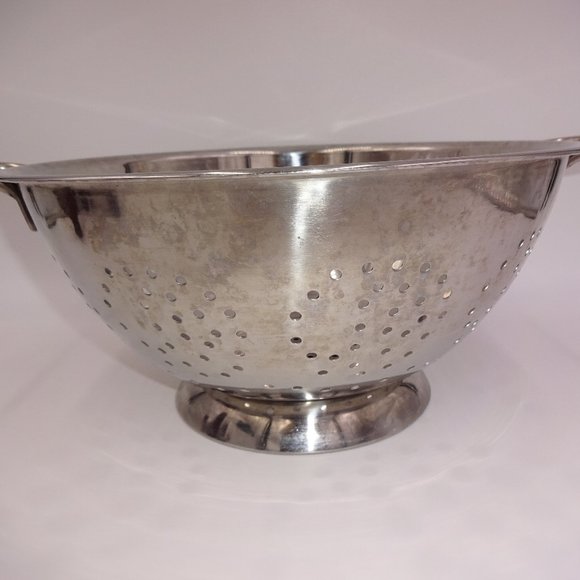 Large Innova 18-10 Stainless Steel Footed Food Strainer Colander Handles Korea - Picture 3 of 9